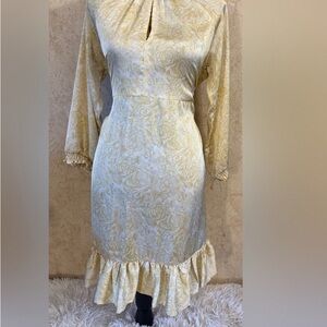 Chic Long Sleeve Yellow Dress